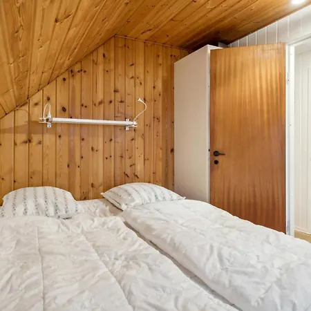 Ferienhaus Wunderschönes Haus Mit 3 Schlafzimmern In Knebel *